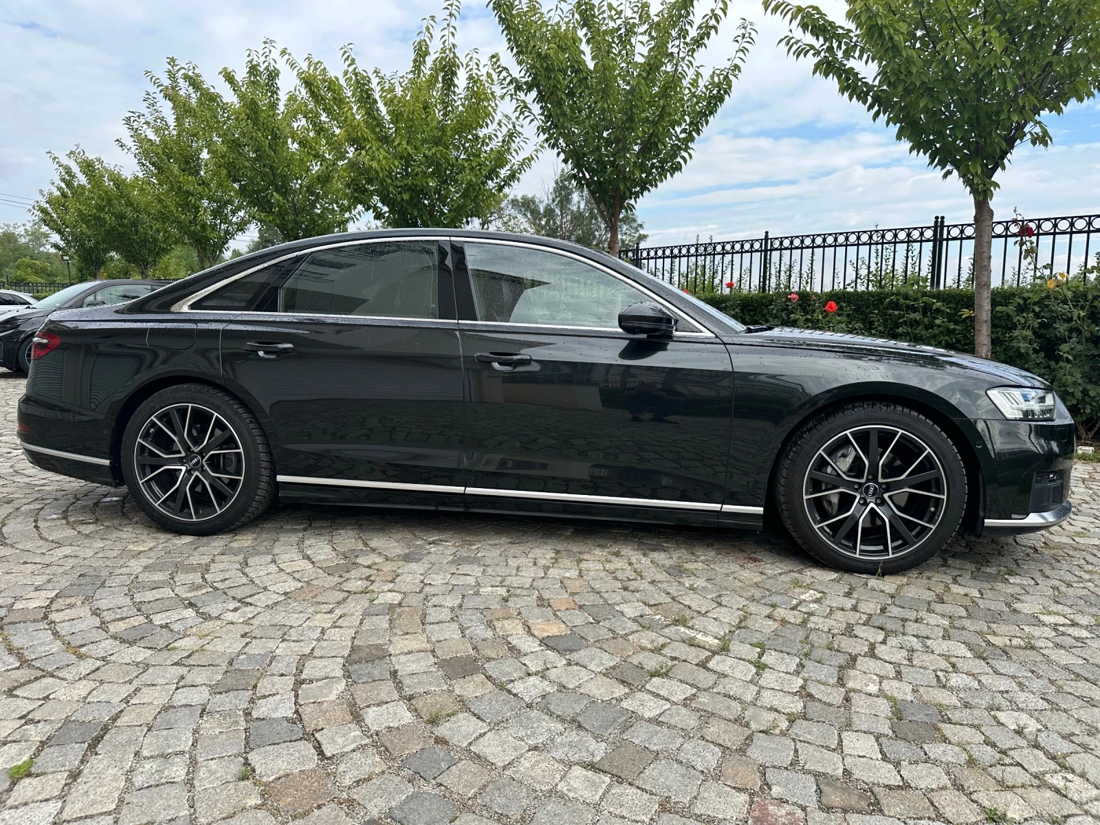 Audi A8 5.0tdi quttro Sline MATRIX+ B&O+ TV+ FULL  - изображение 4