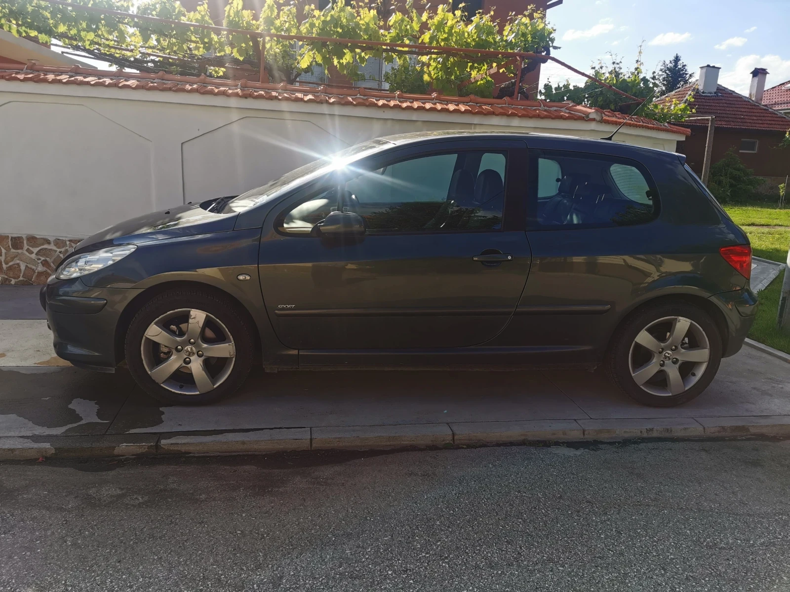 Peugeot 307 1.6 HDI 110кс КОЖА, ВСИЧКО ПЛАТЕНО - изображение 5