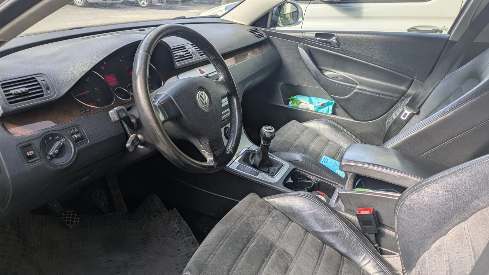 VW Passat B6 - изображение 5
