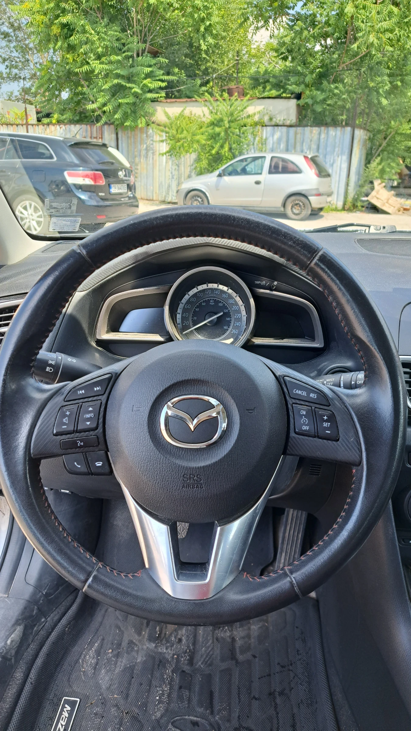 Mazda 3 2.0i - изображение 7