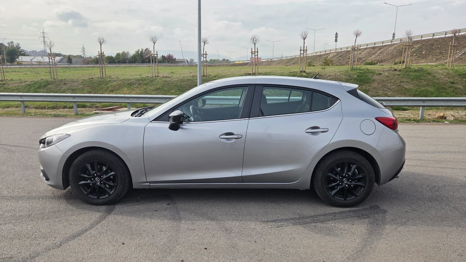 Mazda 3 2.0i - изображение 4