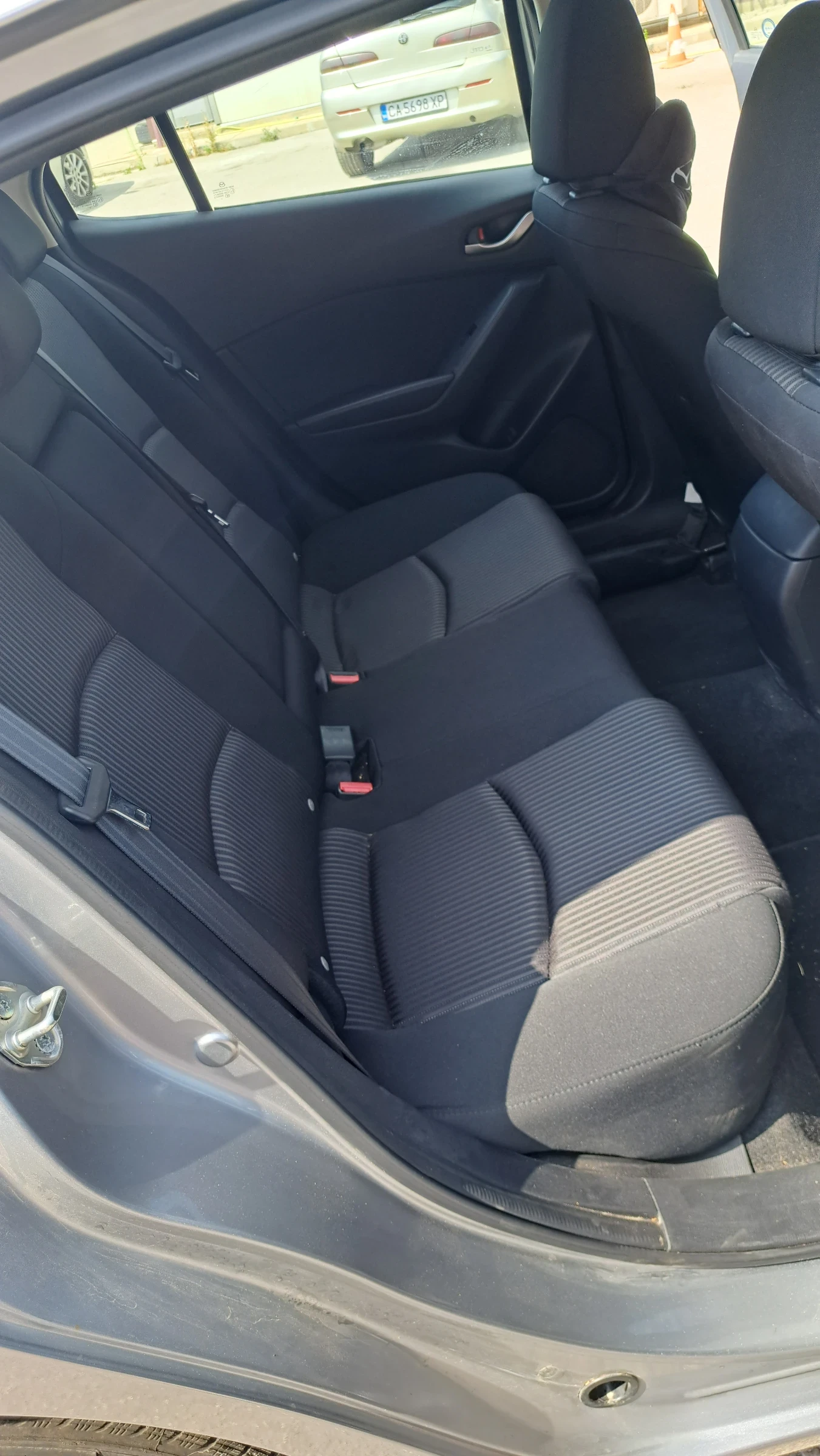 Mazda 3 2.0i | Mobile.bg   14