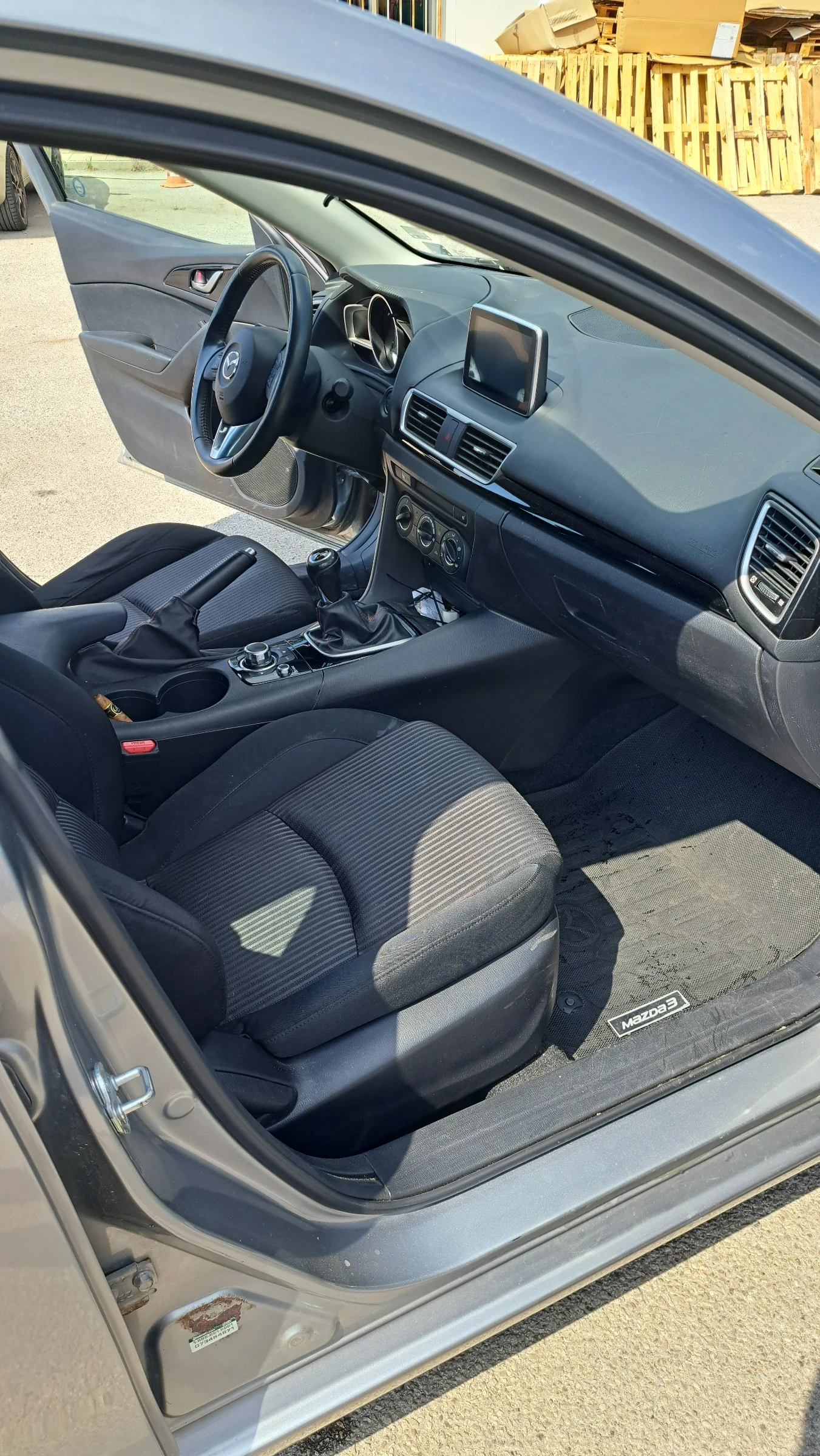 Mazda 3 2.0i | Mobile.bg   13