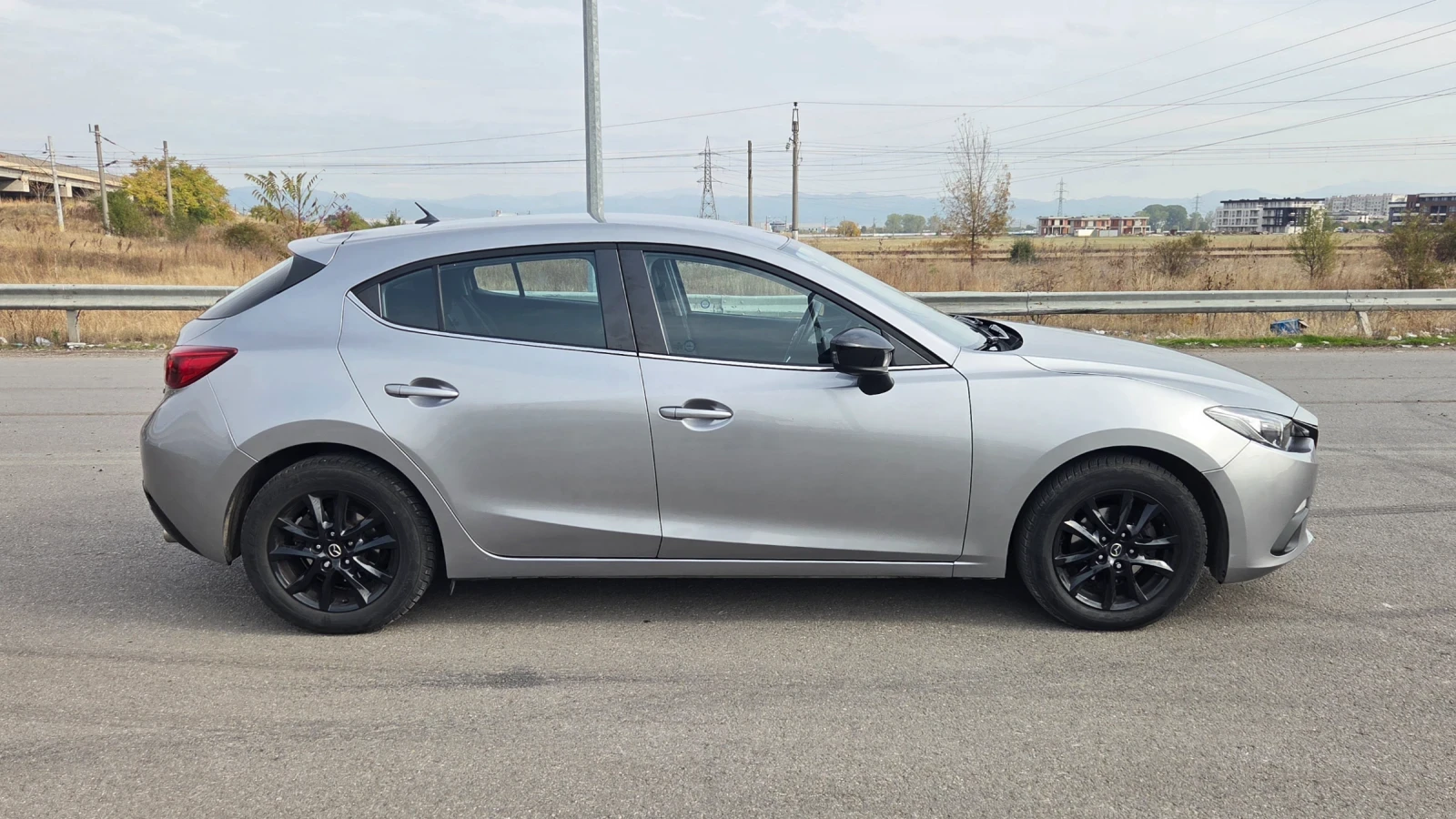 Mazda 3 2.0i - изображение 5