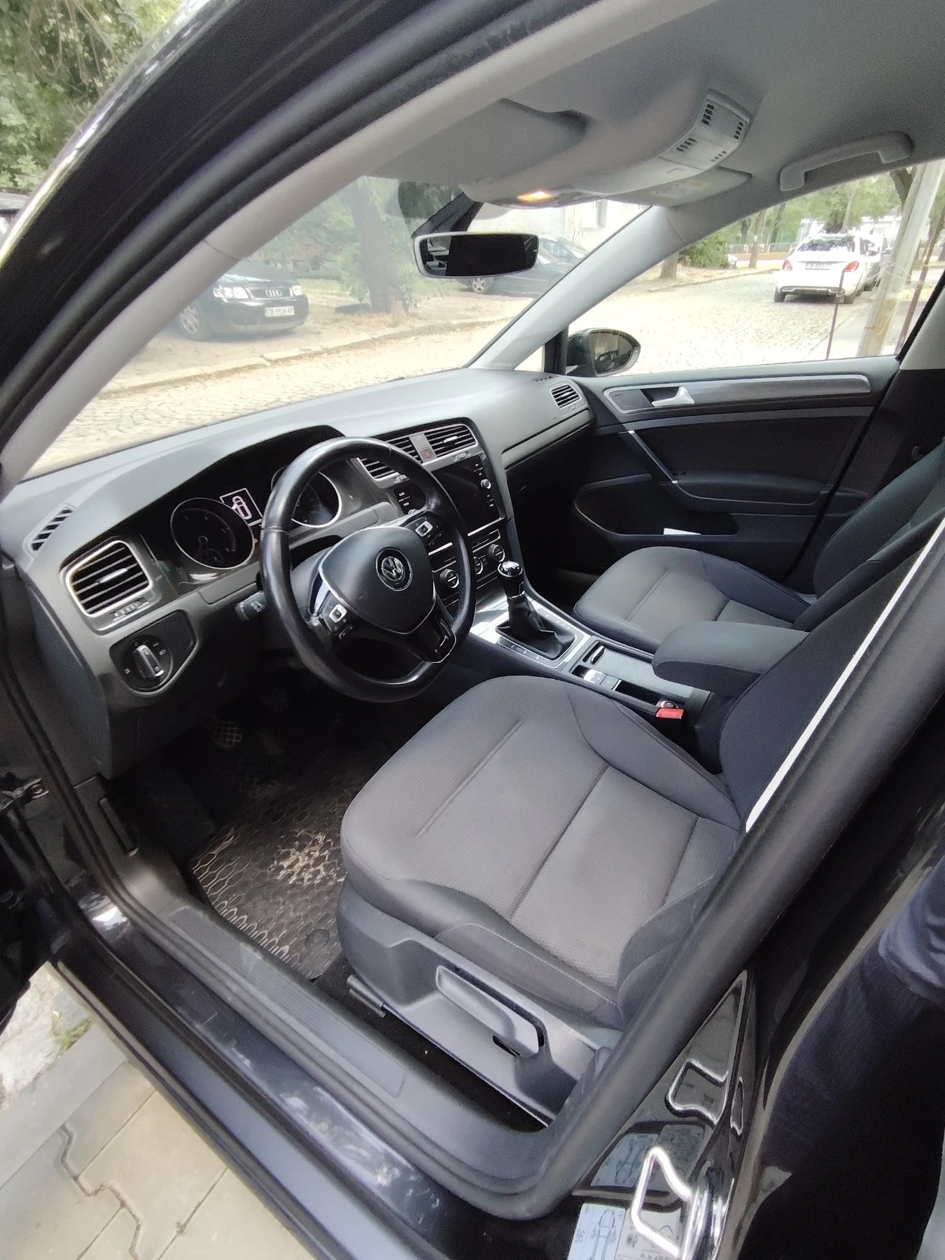 VW Golf 1.6 - изображение 7