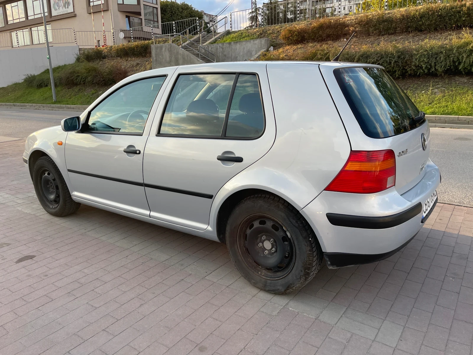 VW Golf 1.4 газ бензин - изображение 7