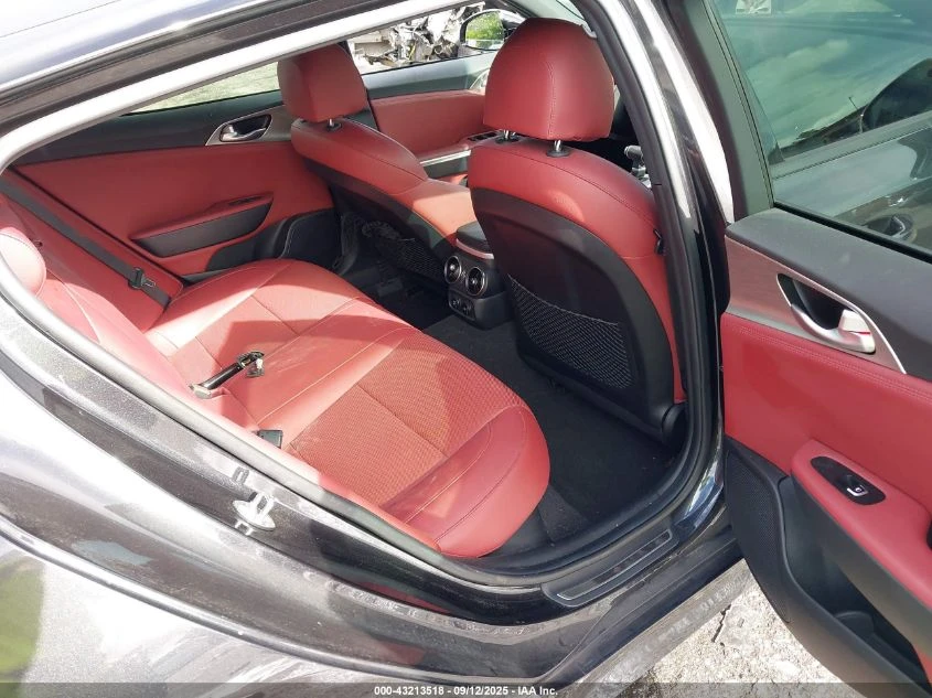 Kia Stinger * GT1*  | Mobile.bg   7