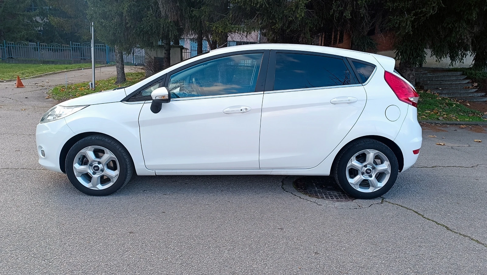 Ford Fiesta 1.4TDCi Titanium | Mobile.bg � ����������� 2