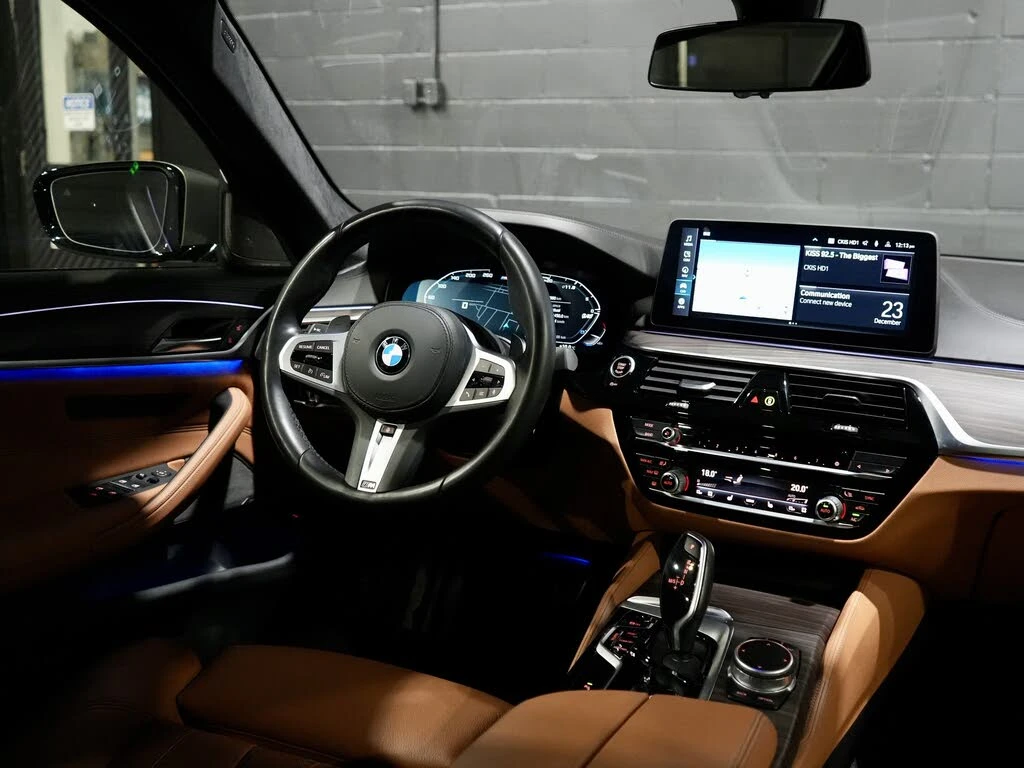 BMW 550 xDrive* AWD* АвтоКредит* (ЦЕНА ДО БГ) - изображение 8