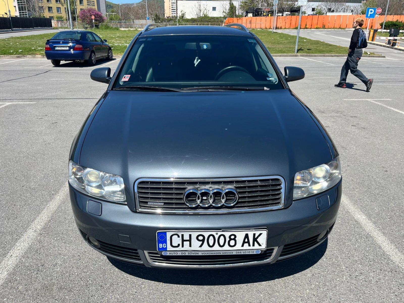 Audi A4 2.5tdi | Quattro | Automatic | Напълно обслужена, снимка 2 - Автомобили и джипове - 54408561