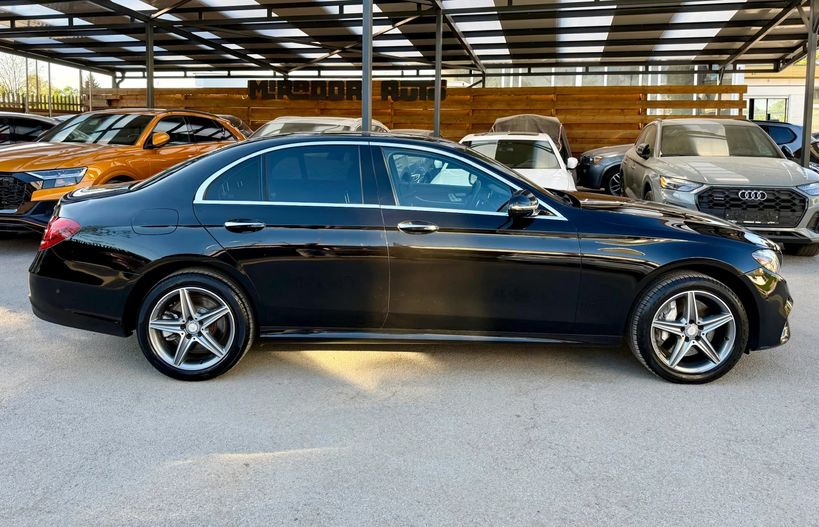 Mercedes-Benz E 400 AMG 4matik, снимка 4 - Автомобили и джипове - 54437723