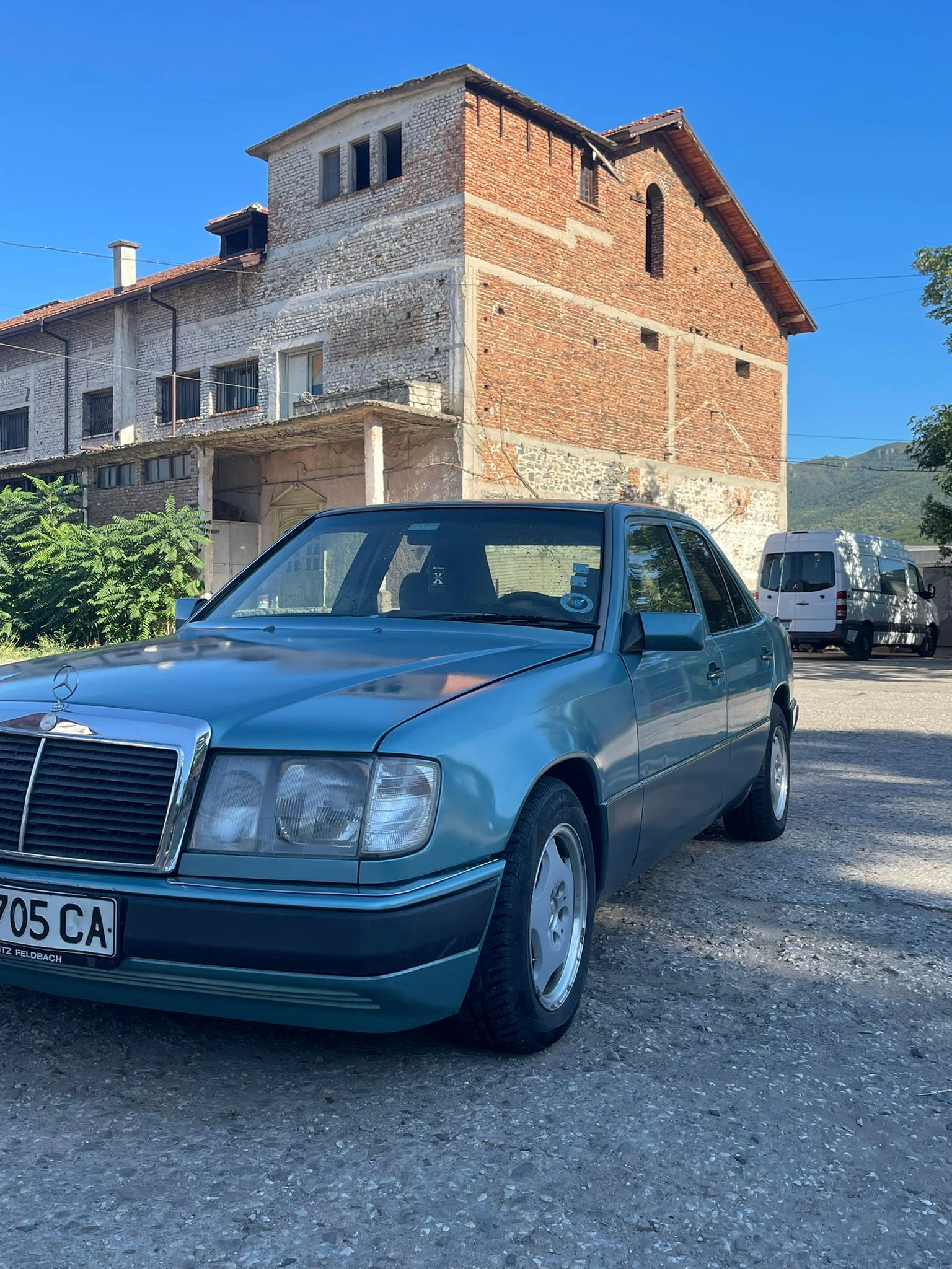 Mercedes-Benz 124, снимка 2 - Автомобили и джипове - 54773934