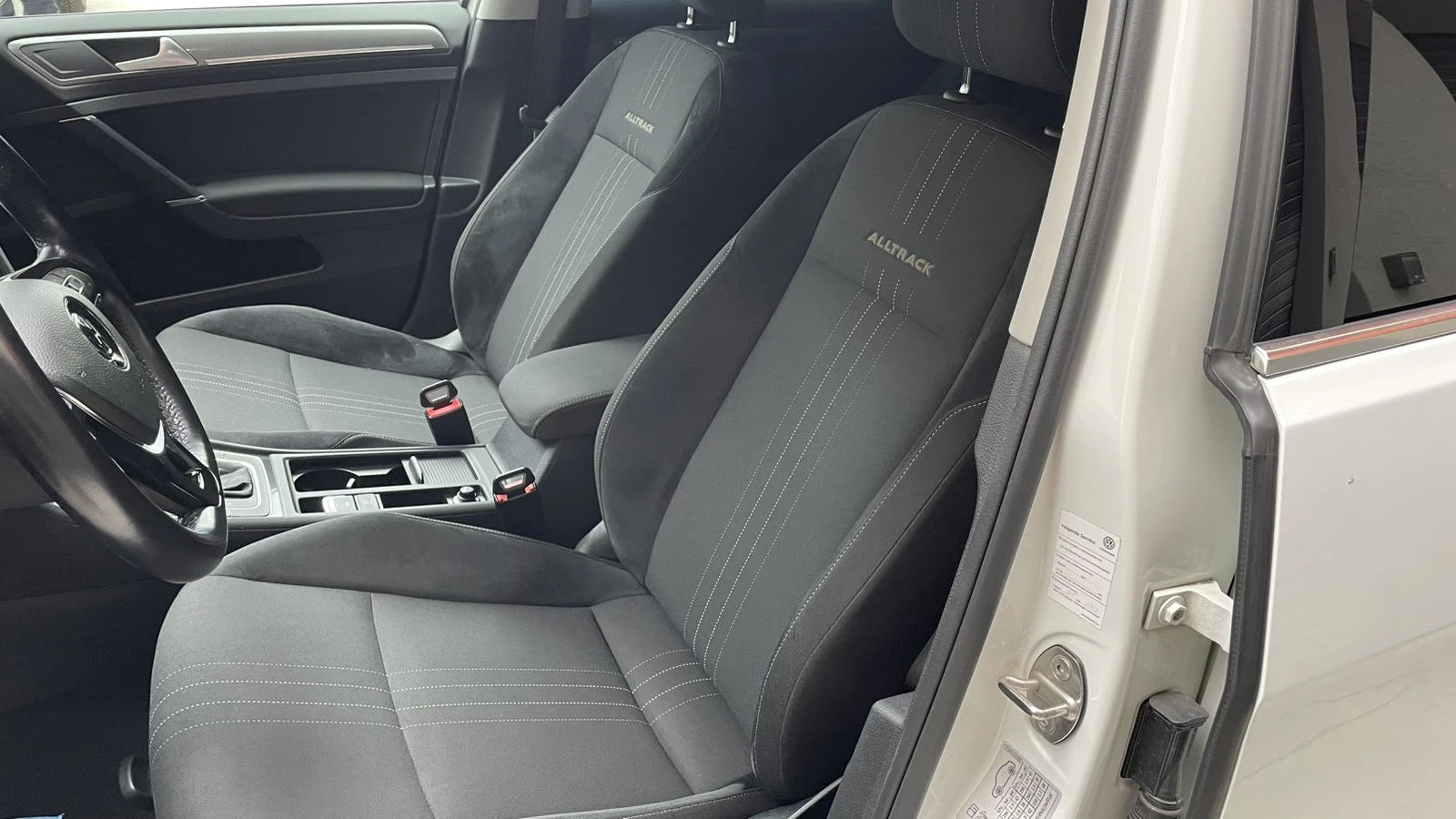 VW Alltrack Golf 7.5, 2.0 TDI, 4Motion, снимка 12 - Автомобили и джипове - 54917305