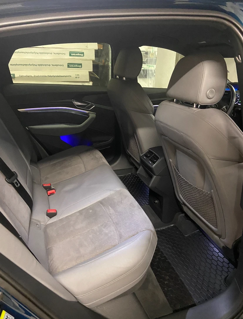Audi E-Tron Sportback / история в Порше България - 68500км, снимка 11 - Автомобили и джипове - 55055563