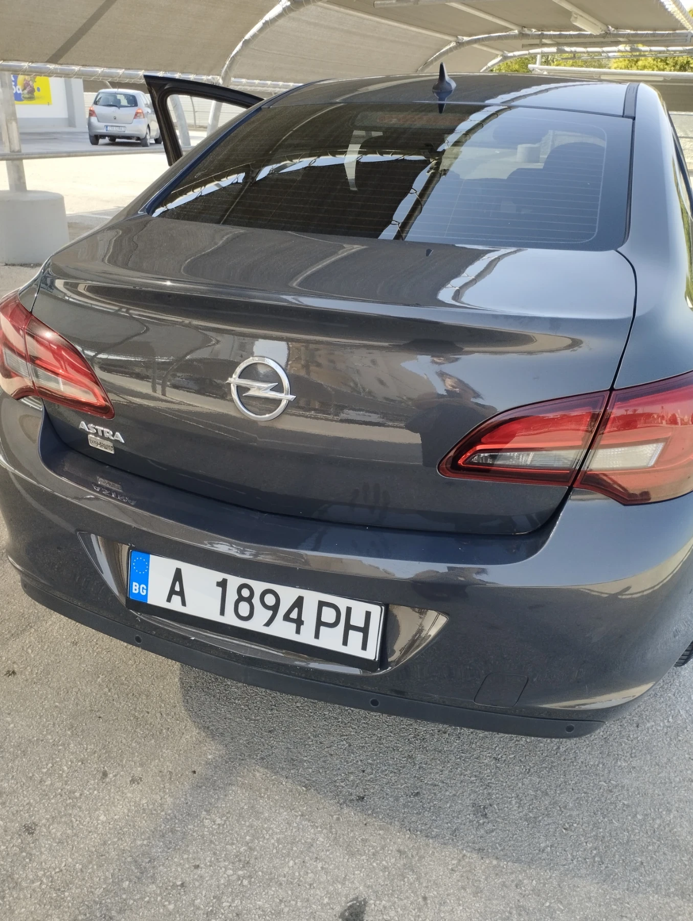 Opel Astra, снимка 3 - Автомобили и джипове - 55293607