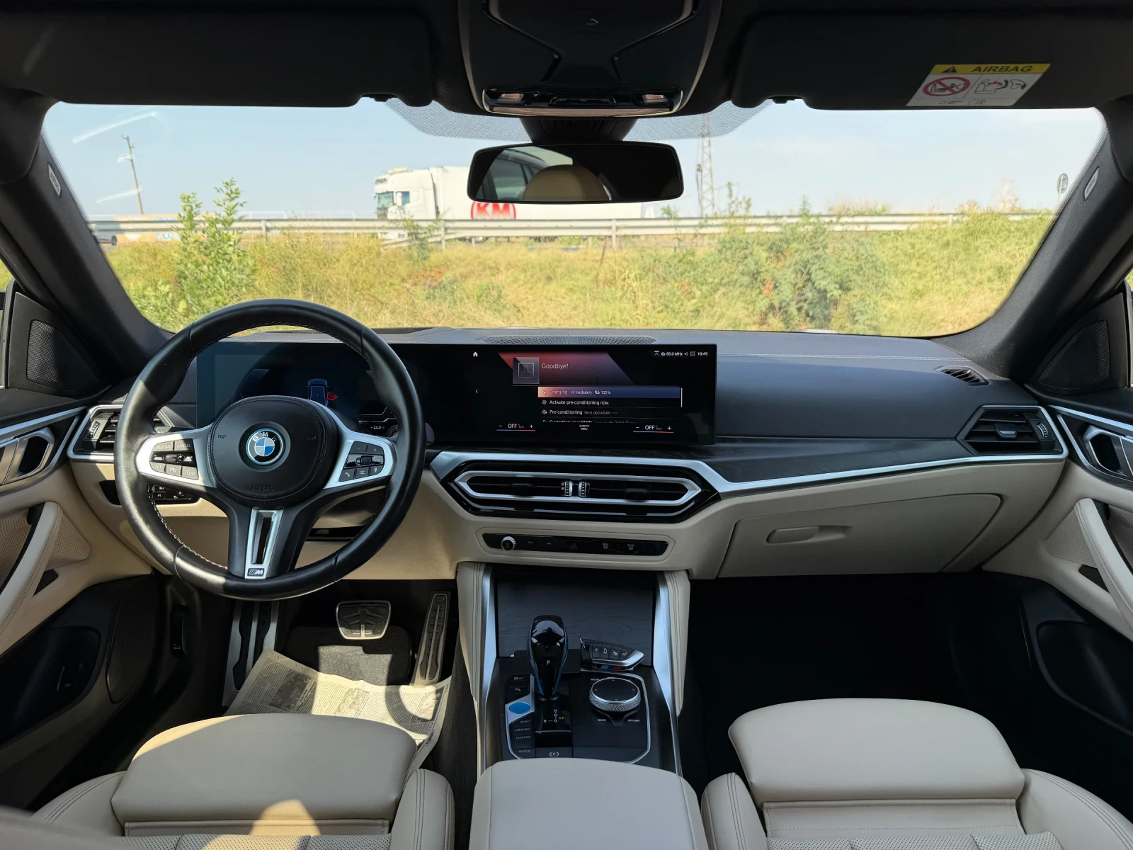 BMW i4 M50| 99.5% SoH !| xDrive| M Sport| HUD| LED| ACC| , снимка 16 - Автомобили и джипове - 55463521