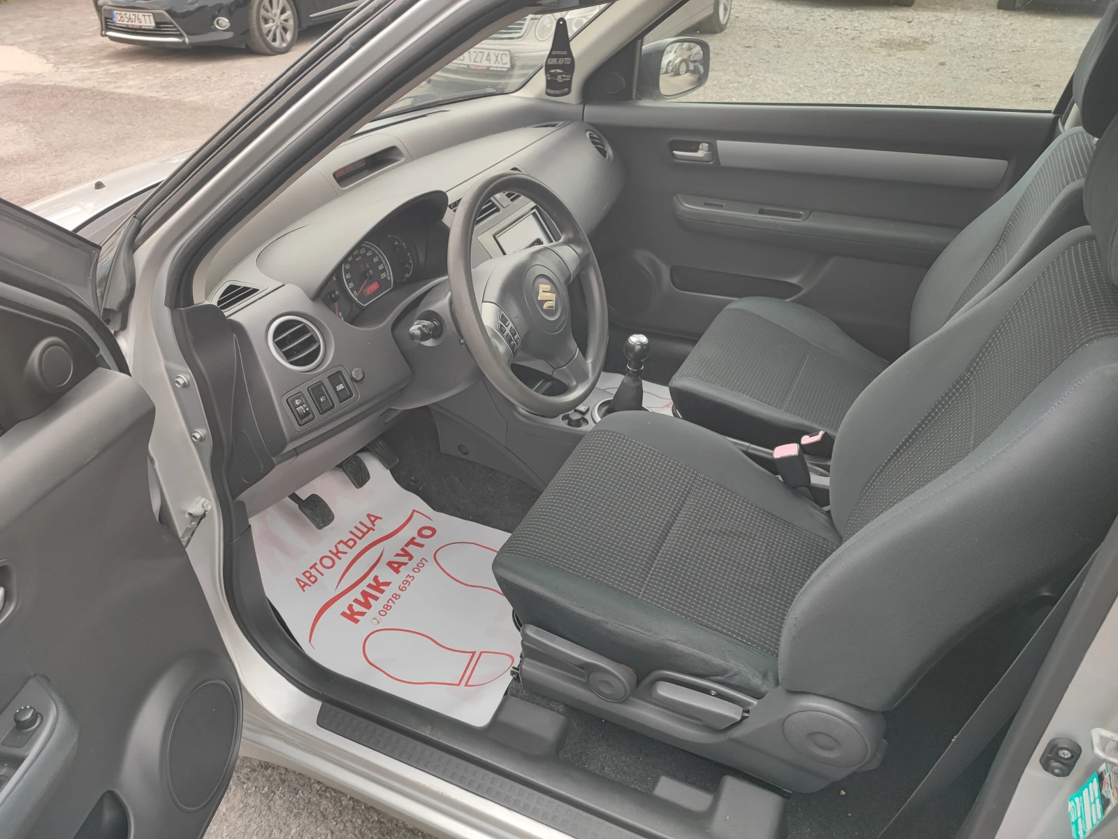 Suzuki Swift 1.3-92ks-GAZ, снимка 9 - Автомобили и джипове - 55595961