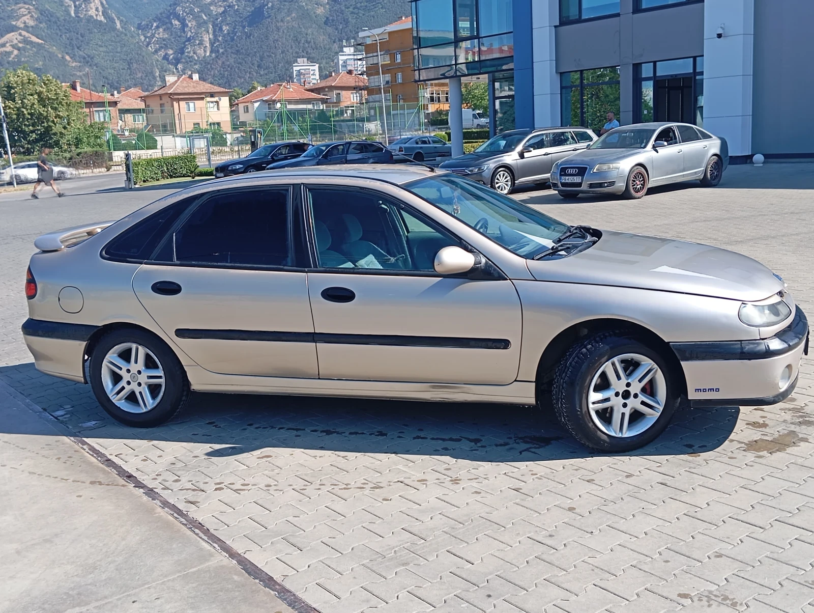 Renault Laguna, снимка 2 - Автомобили и джипове - 55598885