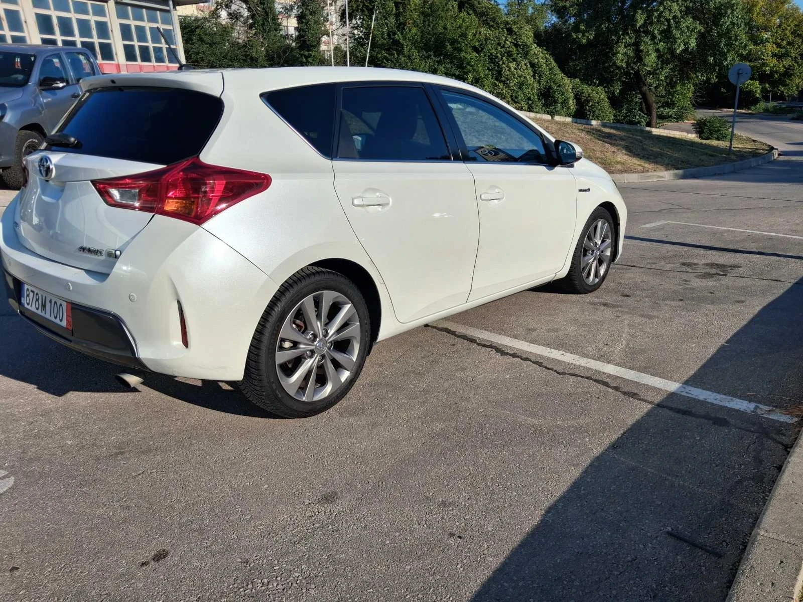 Toyota Auris 1.8 Hybrid, пълна сервизна история, снимка 7 - Автомобили и джипове - 55784166
