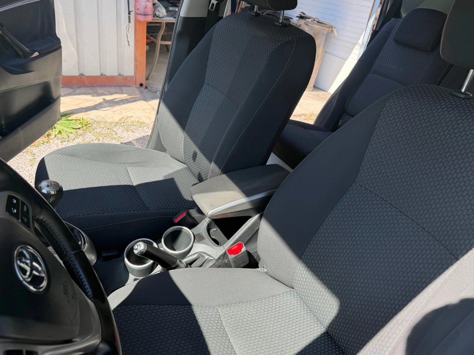 Toyota Verso 7 МЕСТА, НАВИ , КАМЕРА, снимка 15 - Автомобили и джипове - 55989210
