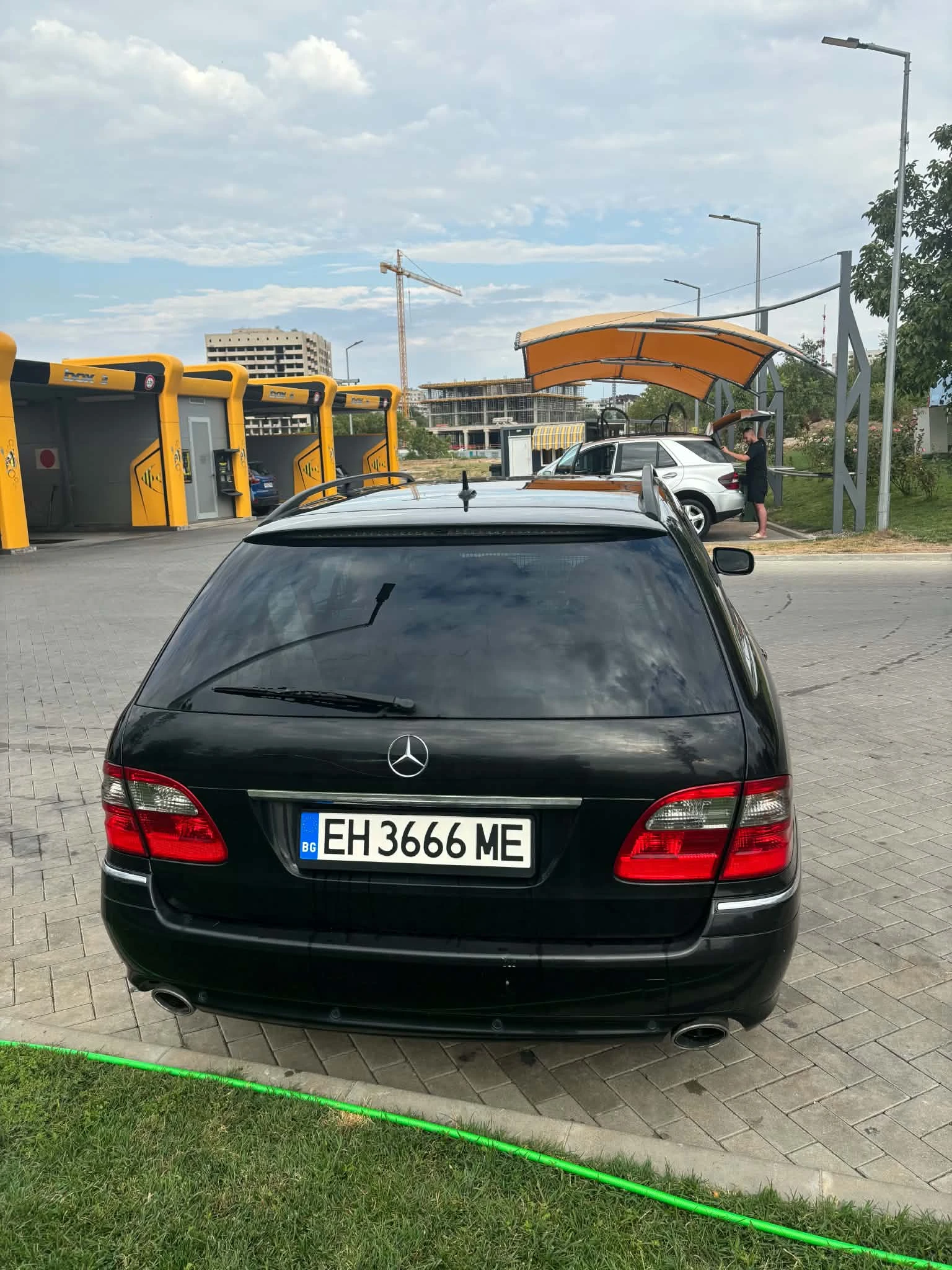 Mercedes-Benz E 320, снимка 3 - Автомобили и джипове - 56087587