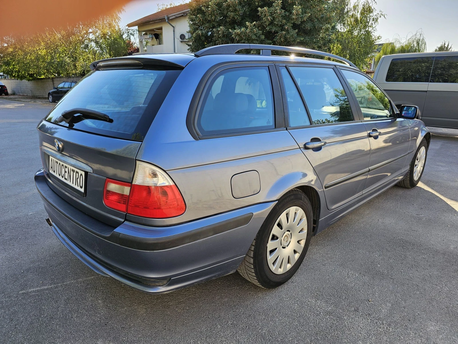 BMW 318 i Edition Exclusive XENON NAVI кожа, снимка 14 - Автомобили и джипове - 56203512