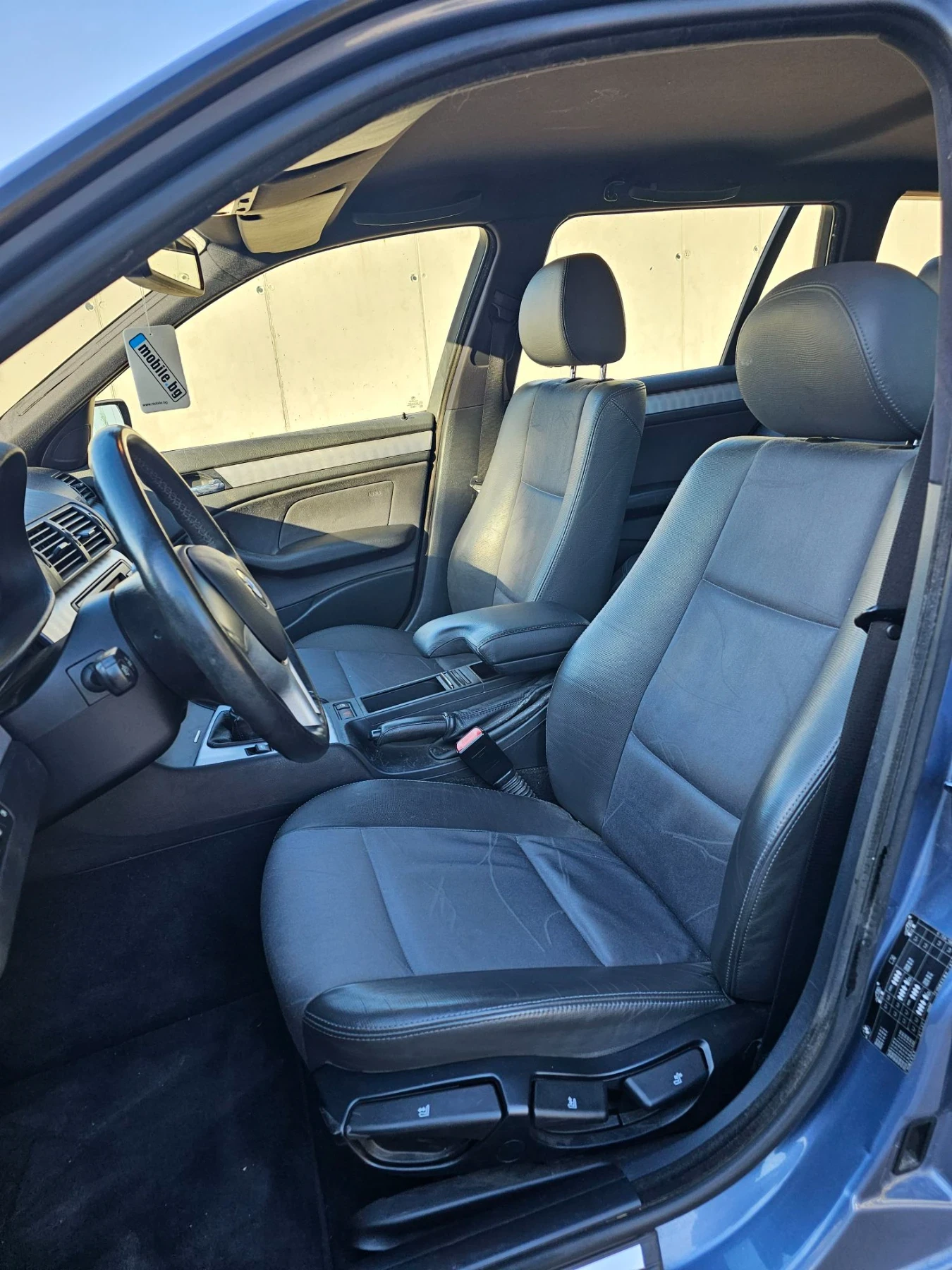 BMW 318 i Edition Exclusive XENON NAVI кожа, снимка 5 - Автомобили и джипове - 56203512