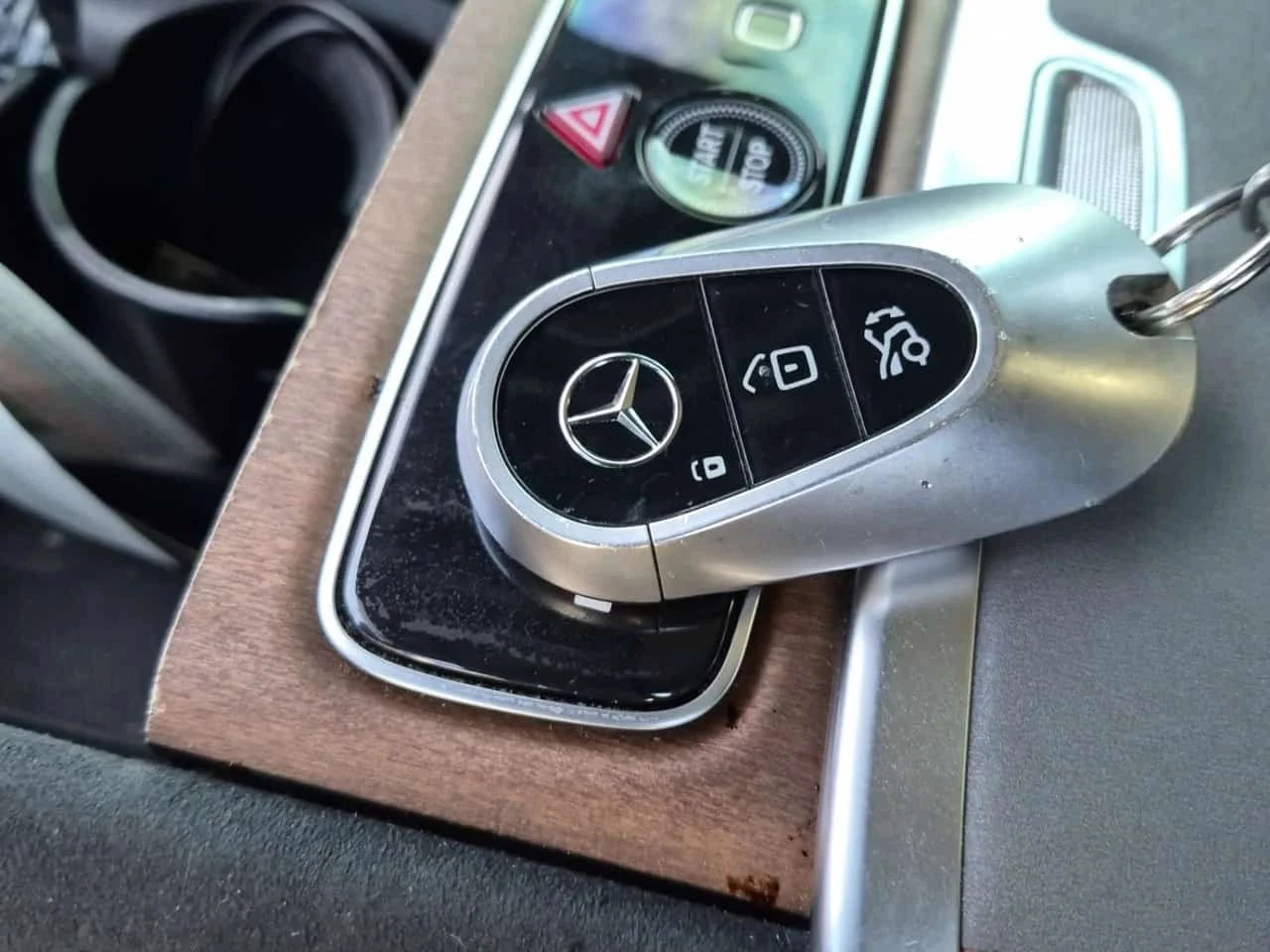 Mercedes-Benz EQS, снимка 8 - Автомобили и джипове - 56697162