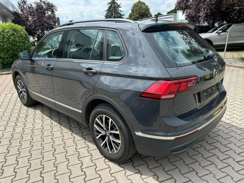 VW Tiguan 2.0TDI/150/AUTOMATIC 4x4, снимка 3 - Автомобили и джипове - 47653382