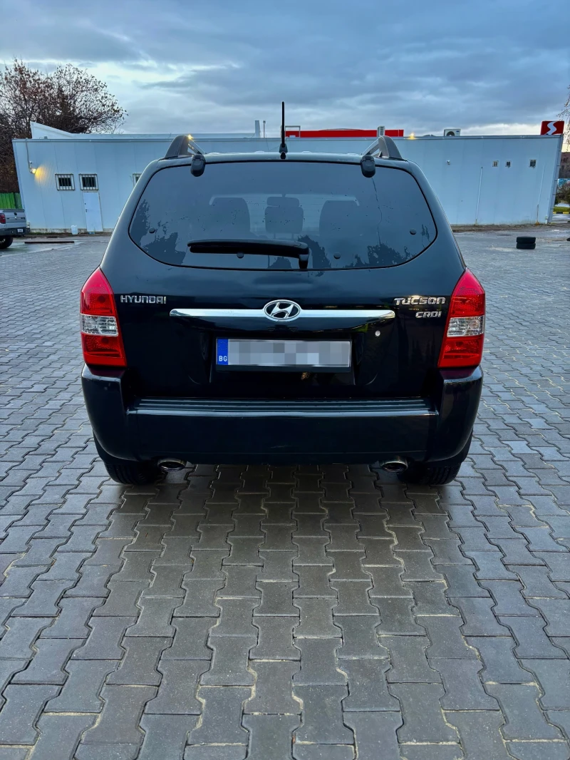 Hyundai Tucson 2.0 CRDI, снимка 5 - Автомобили и джипове - 48177968