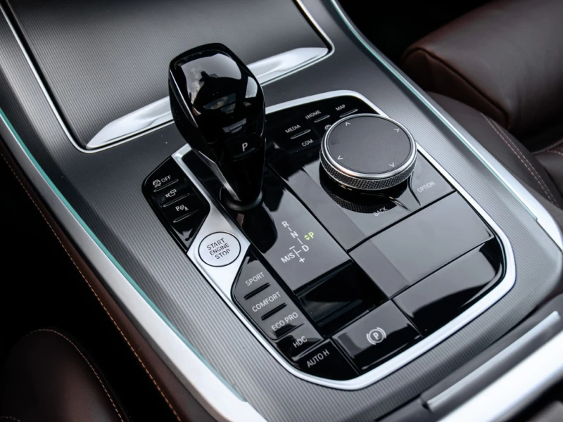 BMW X5 40i xDrive / M-Sport / HUD / PANO / 360, снимка 12 - Автомобили и джипове - 52749524