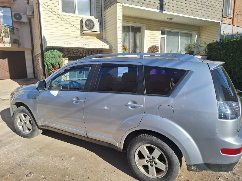 Mitsubishi Outlander, снимка 5 - Автомобили и джипове - 52614972