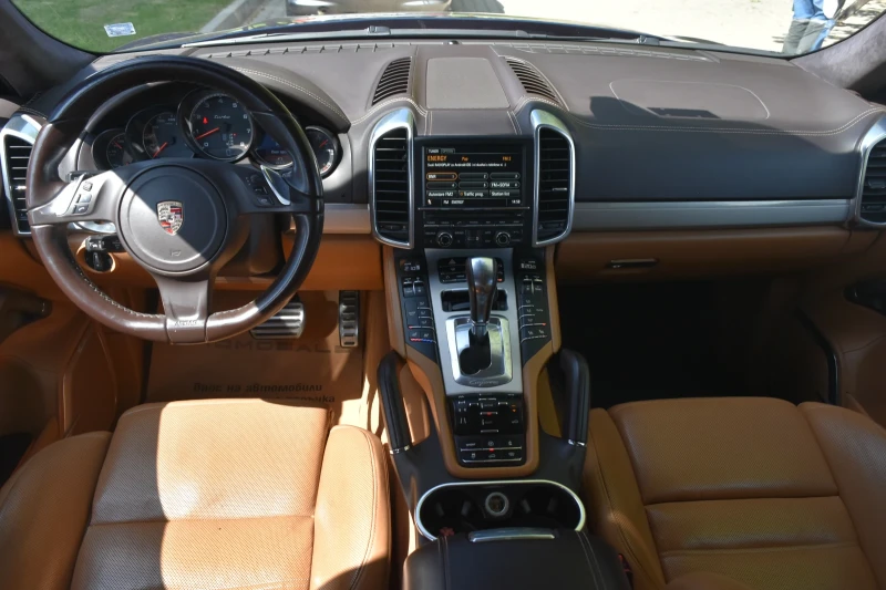 Porsche Cayenne TURBO, снимка 7 - Автомобили и джипове - 53396104