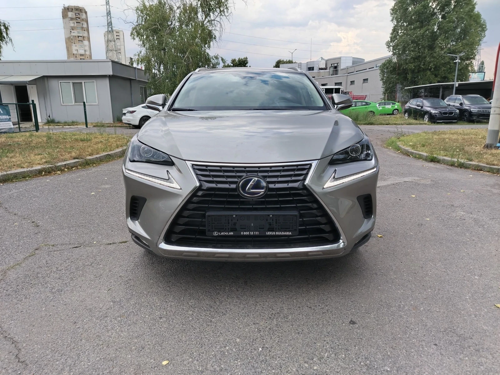 Lexus NX 300h 300 HYBRID/4X4/ГАРАНЦИЯ 2030Г - изображение 2