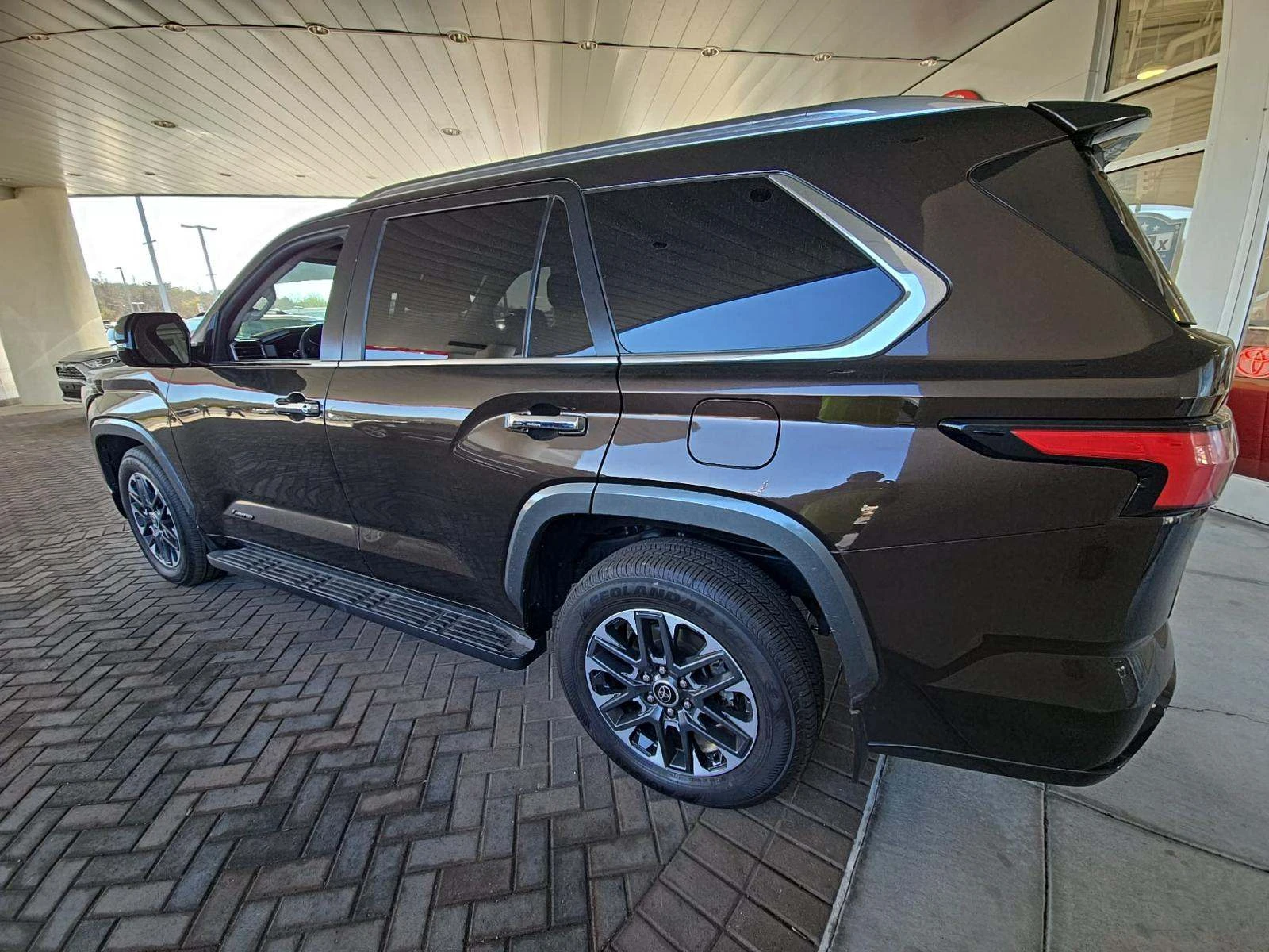 Toyota Sequoia Limited, снимка 2 - Автомобили и джипове - 53788016