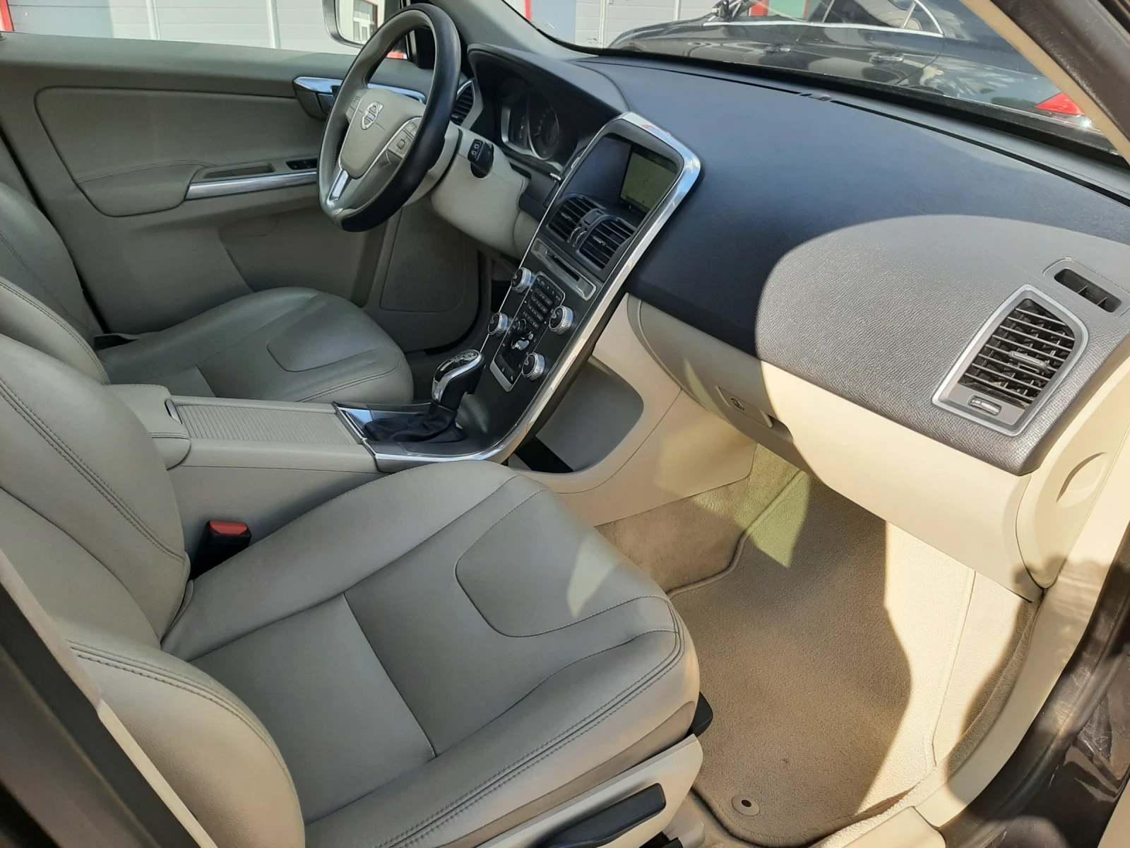Volvo XC60 D4 190�� NAVI ���� | Mobile.bg � ����������� 11