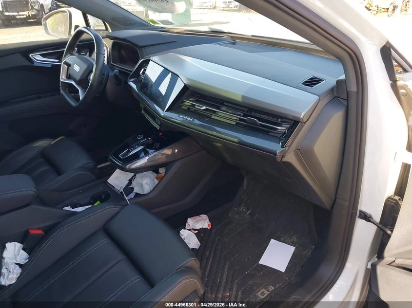 Audi Q4 E-Tron Prestige 50 Quattro, снимка 5 - Автомобили и джипове - 54874447
