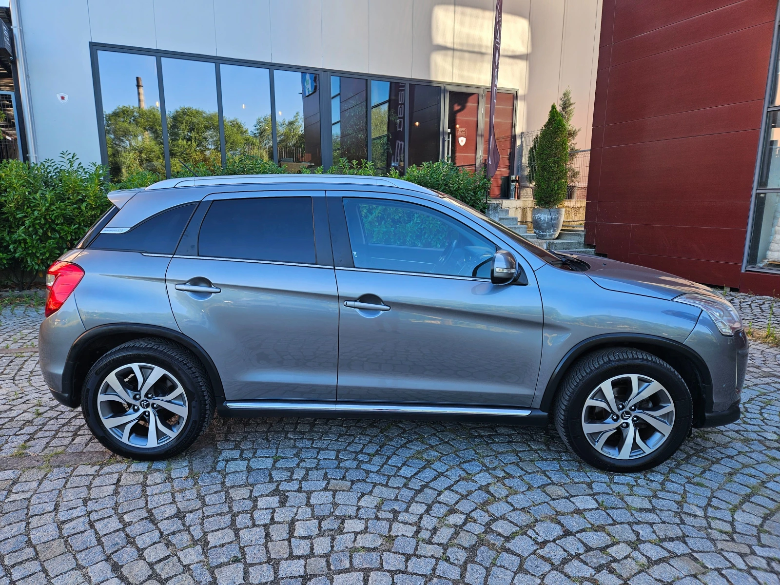 Citroen C4 AIRCROSS 1.8 4x4 ПАНОРАМА НАВИ КАМЕРА КОЖА KEYLESS , снимка 3 - Автомобили и джипове - 55503951