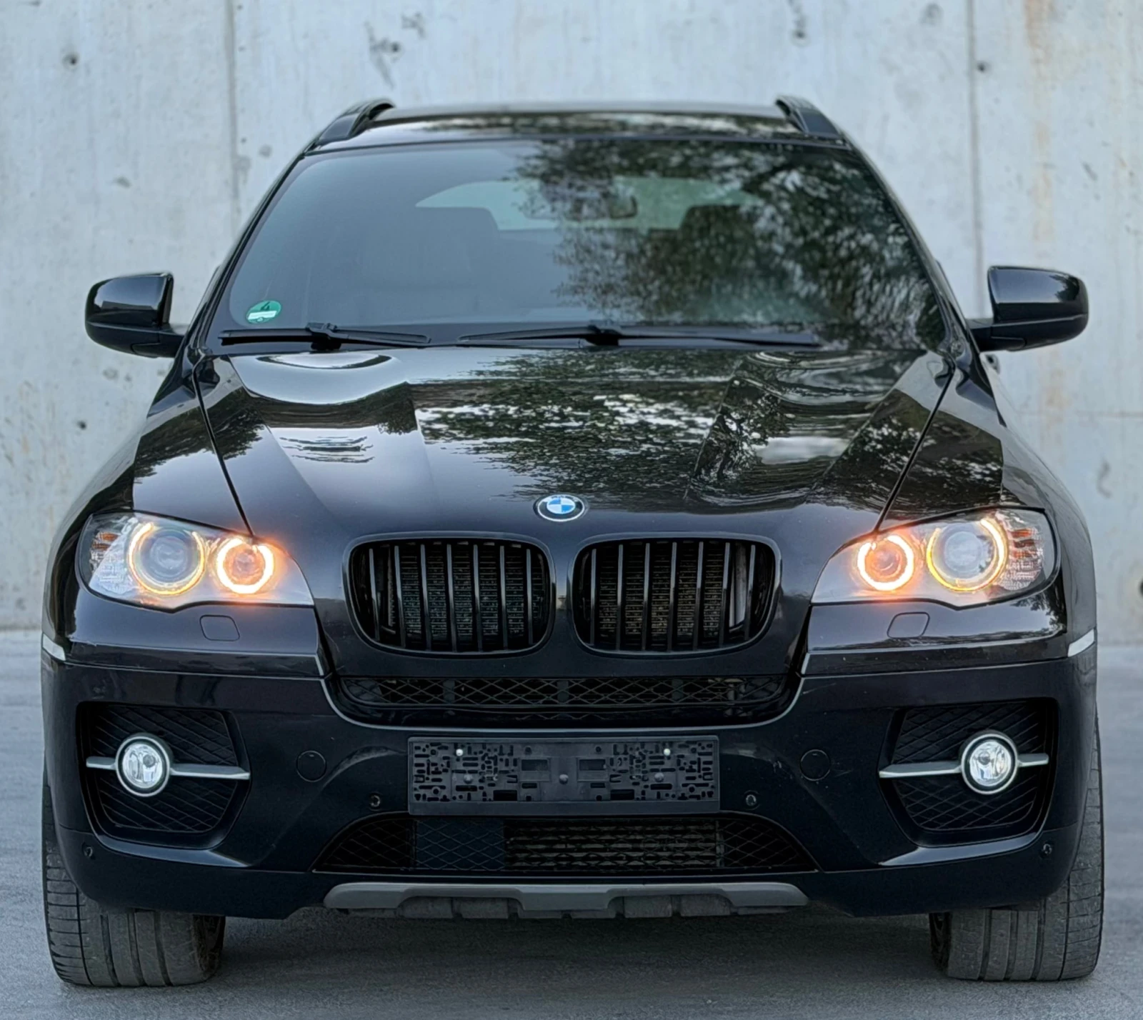 BMW X6 4.0D 306кс 8ZF * Масаж* * Обдухване* Full, снимка 2 - Автомобили и джипове - 55943001