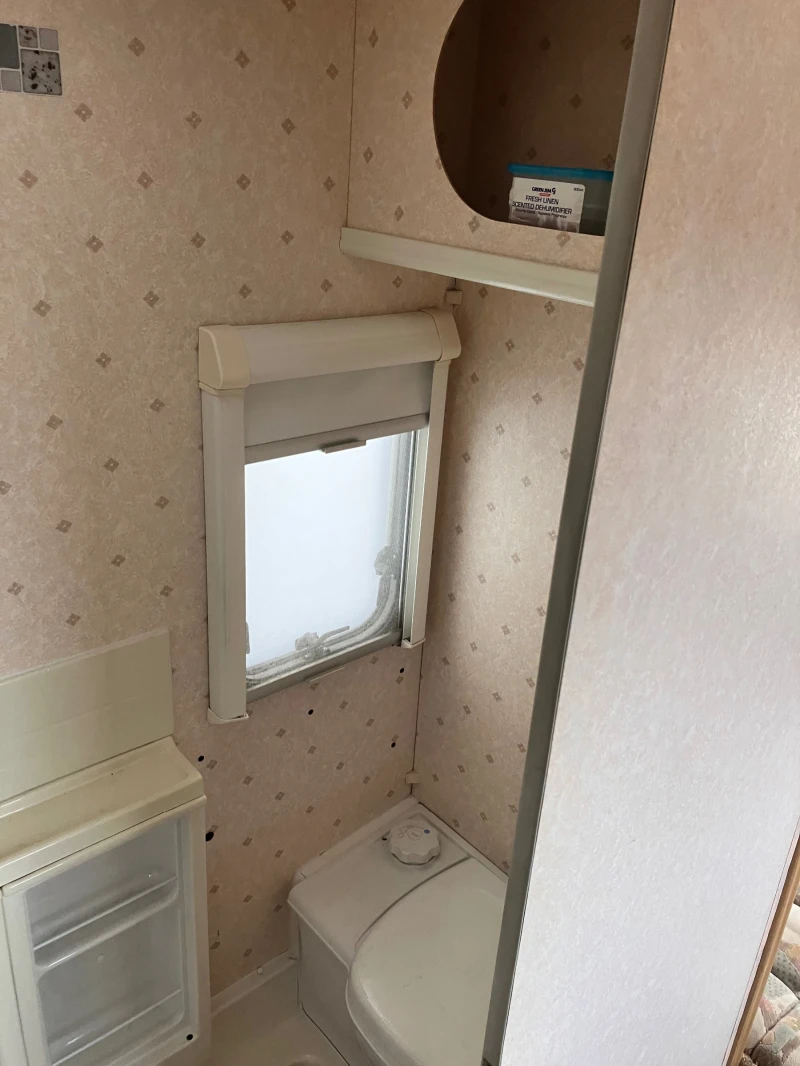 Каравана Bailey, снимка 10 - Каравани и кемпери - 51962174