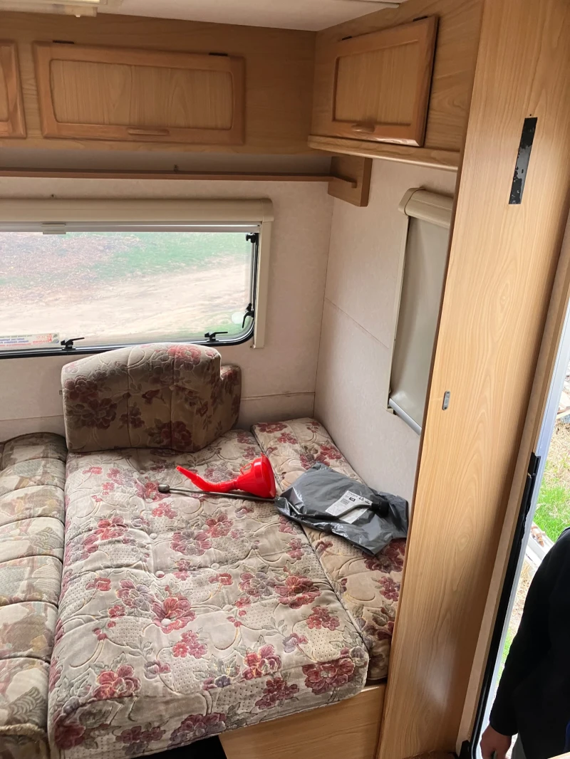 Каравана Bailey, снимка 8 - Каравани и кемпери - 51962174