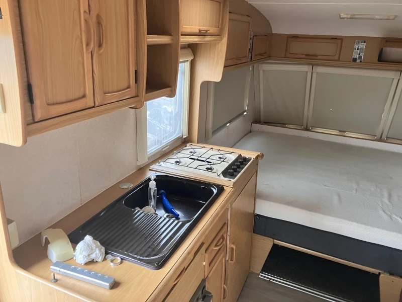 Каравана Bailey, снимка 6 - Каравани и кемпери - 51962174