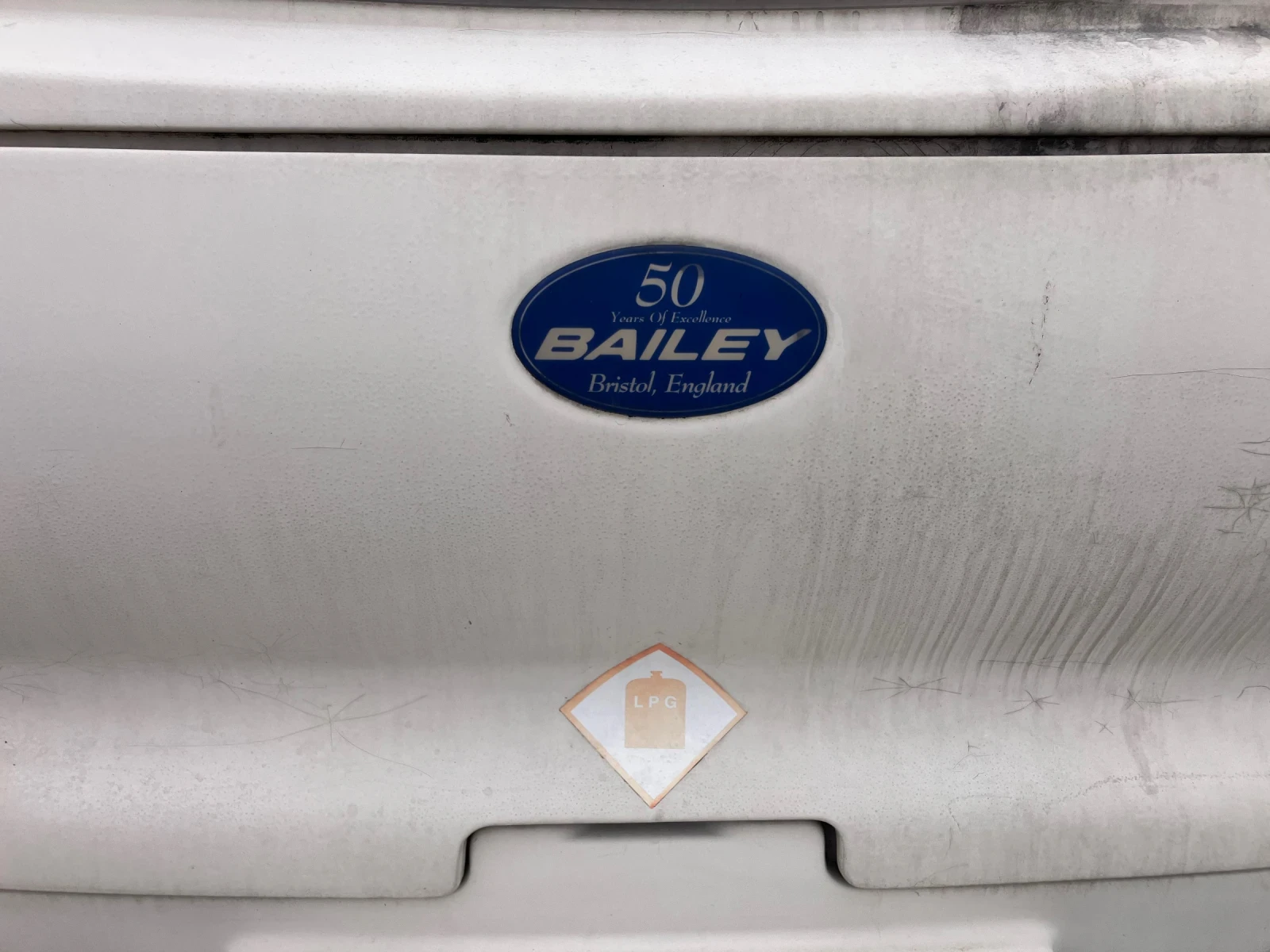  Bailey | Mobile.bg   14