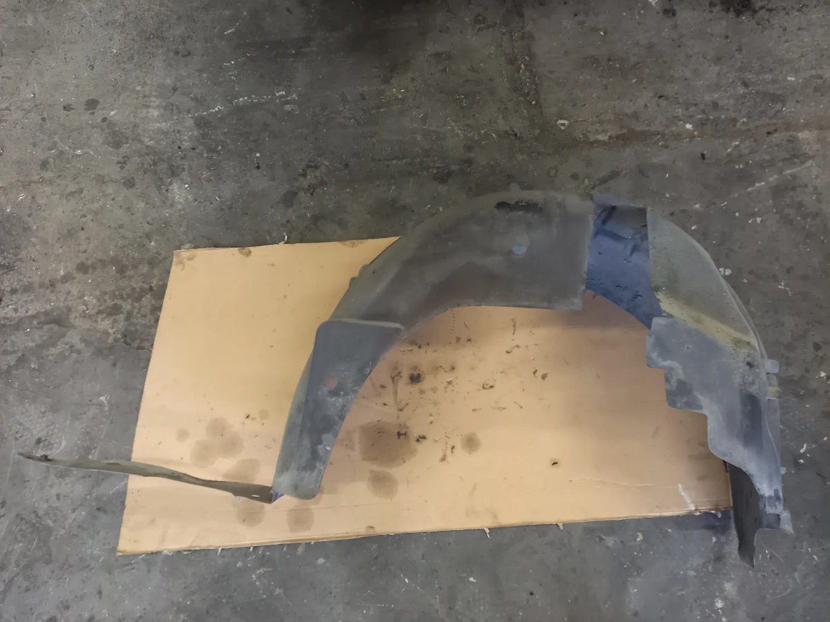 Подкалник заден ляв Рено Лагуна комби (б)