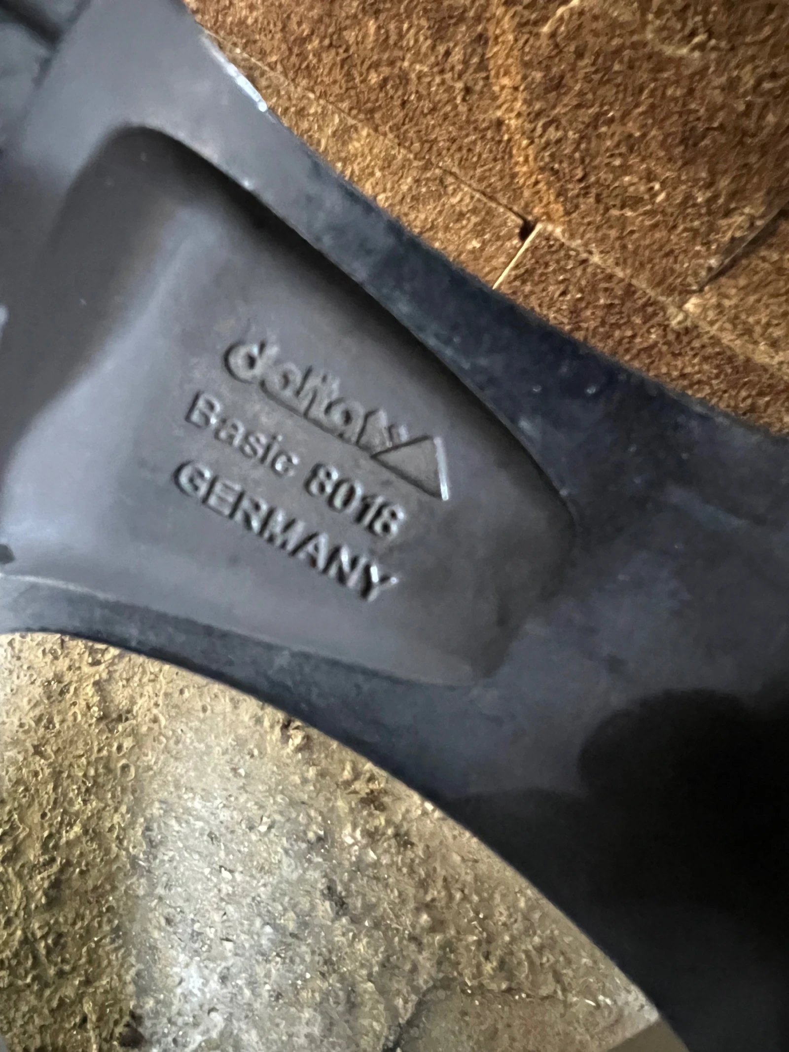 ���� � ������ 235/60R18 | Mobile.bg � ����������� 4