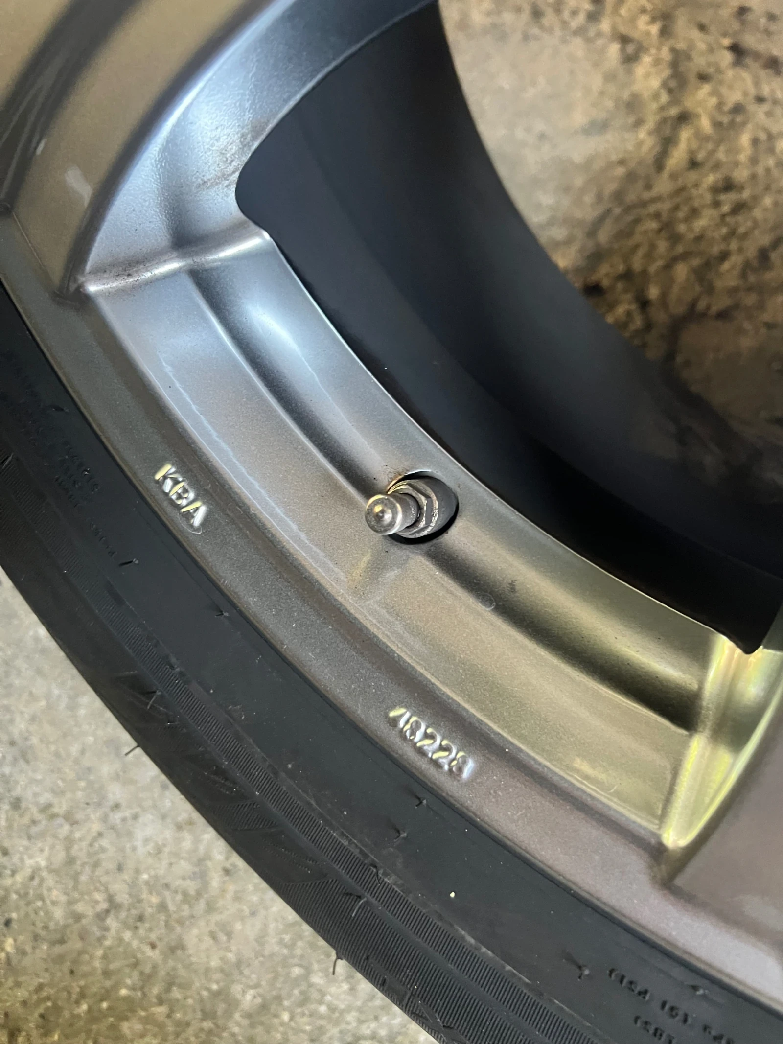 ���� � ������ 235/60R18 | Mobile.bg � ����������� 3