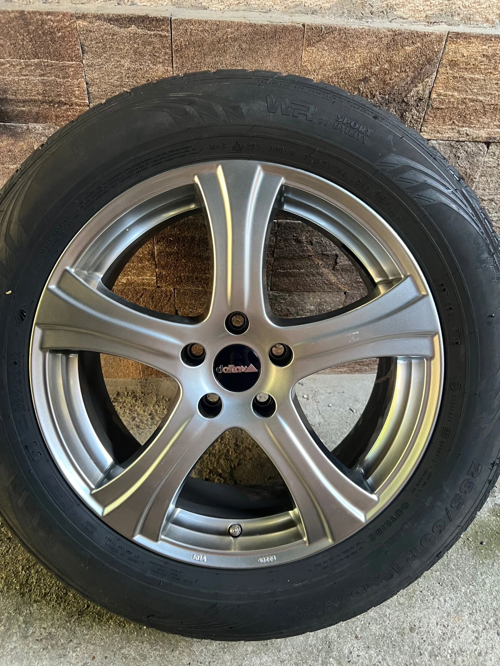 ���� � ������ 235/60R18 | Mobile.bg � ����������� 1