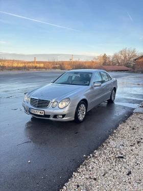 Mercedes-Benz E 220, снимка 1