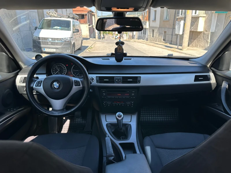 BMW 320 320D, снимка 12 - Автомобили и джипове - 46905805