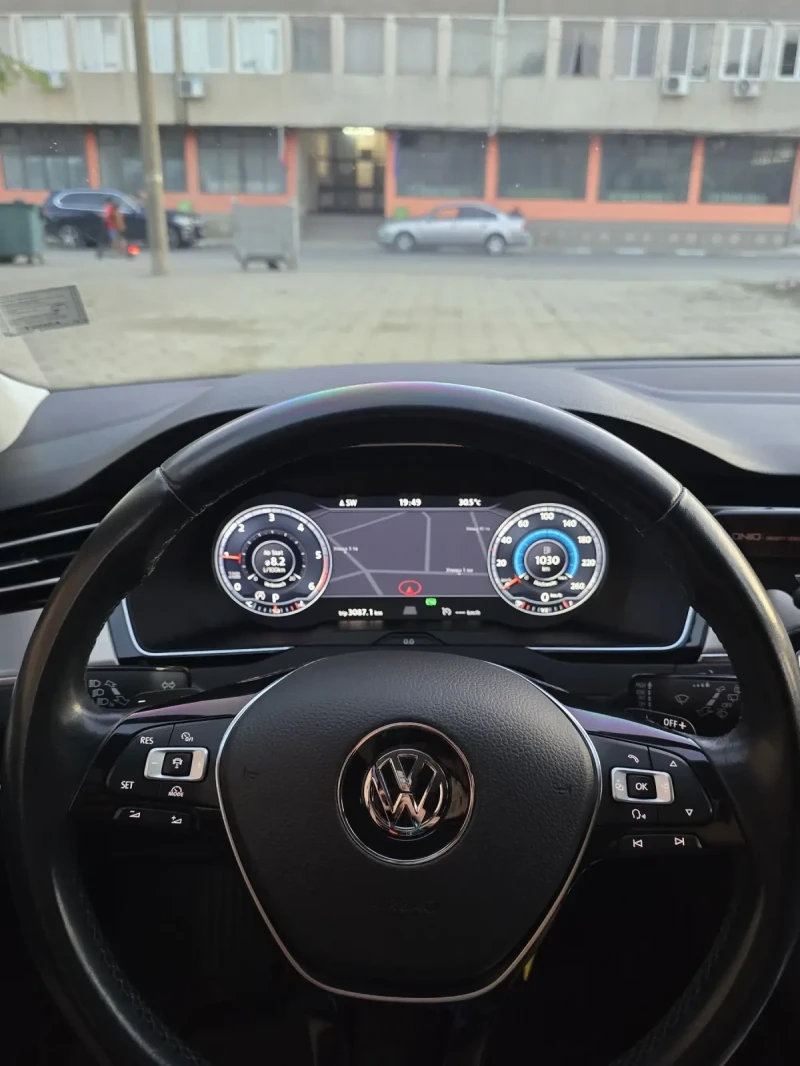 VW Passat Vw Passat 2.0 TDI, снимка 8 - Автомобили и джипове - 47323287